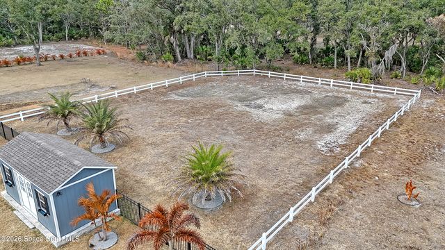 1837 Market Circle NE, Palm Bay, FL 32905