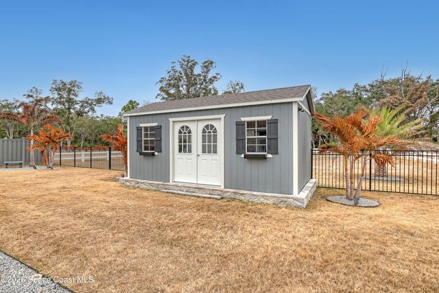 1837 Market Circle NE, Palm Bay, FL 32905