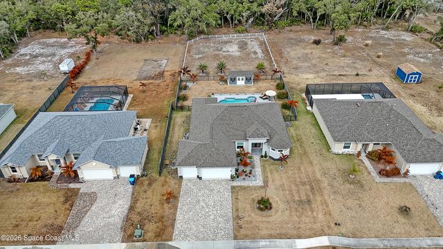 1837 Market Circle NE, Palm Bay, FL 32905