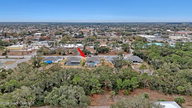 1837 Market Circle NE, Palm Bay, FL 32905