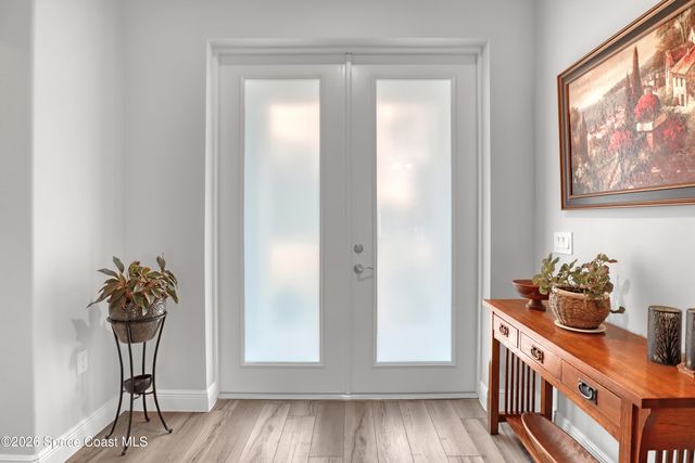 1837 Market Circle NE, Palm Bay, FL 32905