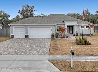 1837 Market Circle NE, Palm Bay, FL 32905