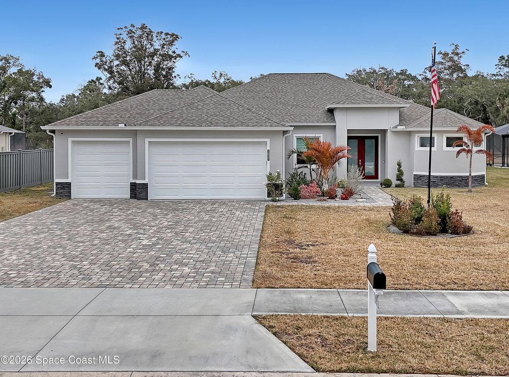 1837 Market Circle NE, Palm Bay, FL 32905