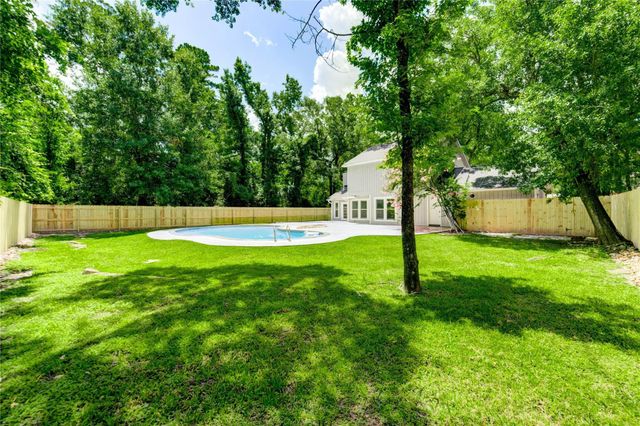 1904 Nursery Road, The Woodlands, TX 77380