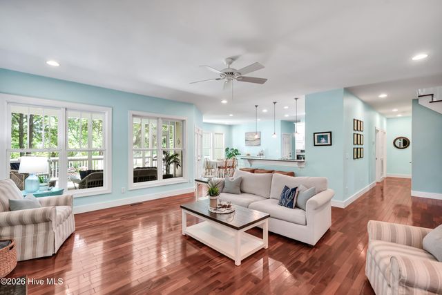 220 Shearwater Drive, Hampstead, NC 28443