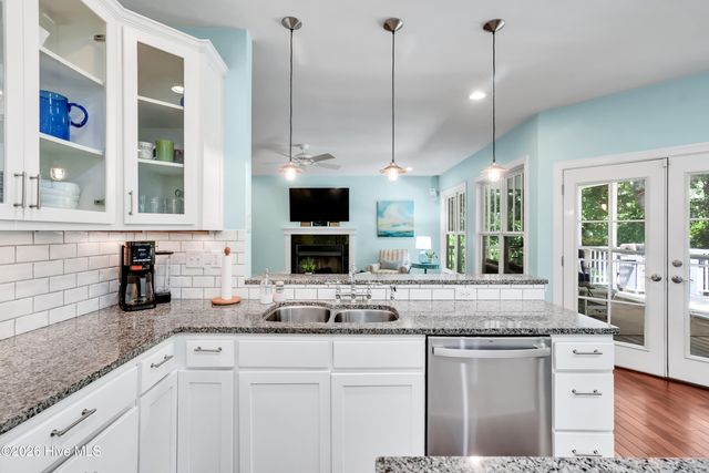 220 Shearwater Drive, Hampstead, NC 28443