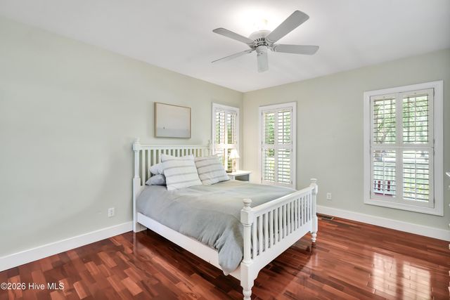 220 Shearwater Drive, Hampstead, NC 28443