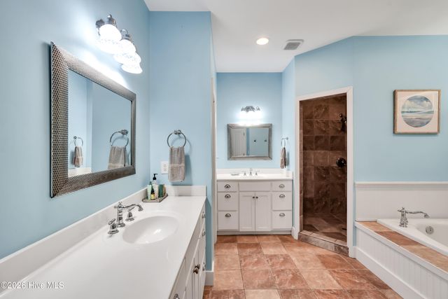 220 Shearwater Drive, Hampstead, NC 28443