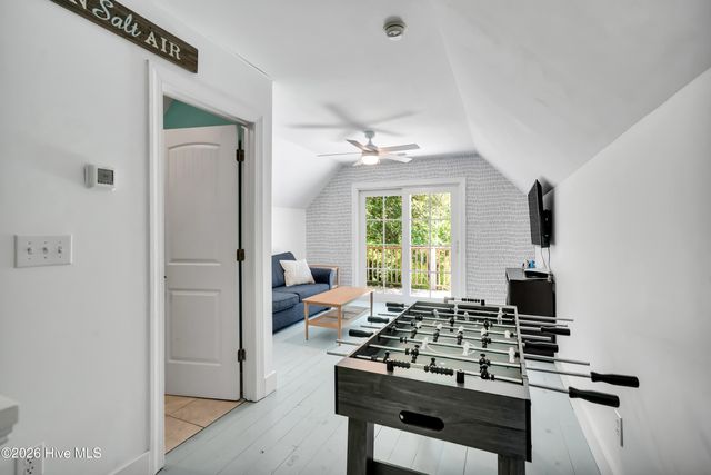 220 Shearwater Drive, Hampstead, NC 28443