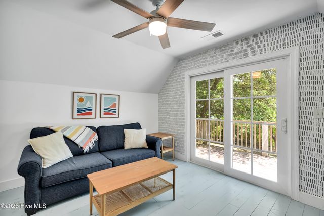 220 Shearwater Drive, Hampstead, NC 28443