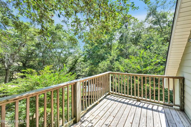 220 Shearwater Drive, Hampstead, NC 28443