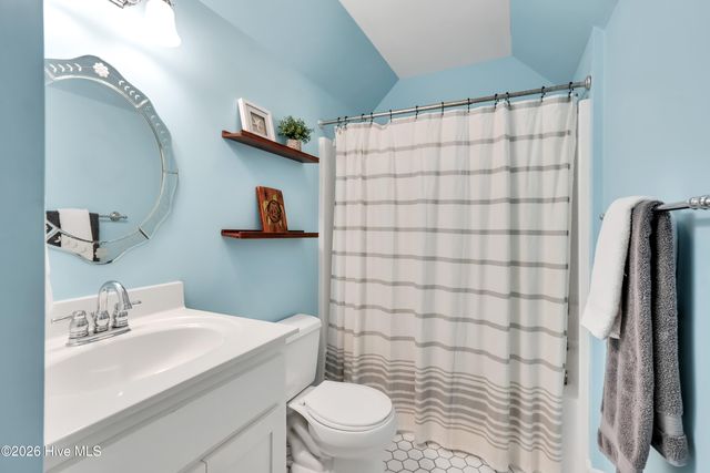 220 Shearwater Drive, Hampstead, NC 28443