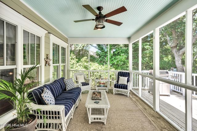 220 Shearwater Drive, Hampstead, NC 28443