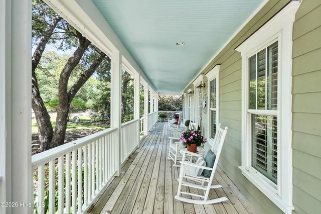 220 Shearwater Drive, Hampstead, NC 28443