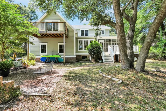 220 Shearwater Drive, Hampstead, NC 28443