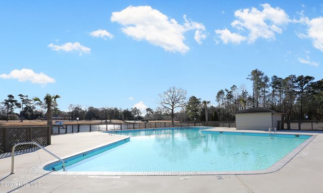 220 Shearwater Drive, Hampstead, NC 28443
