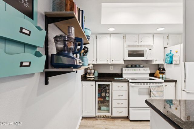 7628 N 19TH Drive, Phoenix, AZ 85021