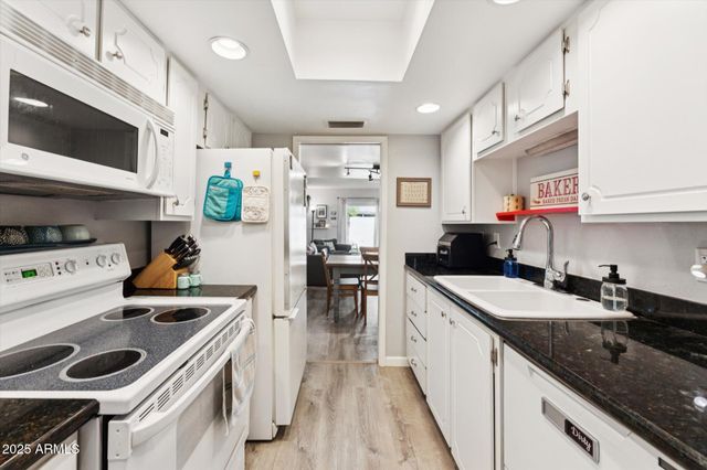 7628 N 19TH Drive, Phoenix, AZ 85021