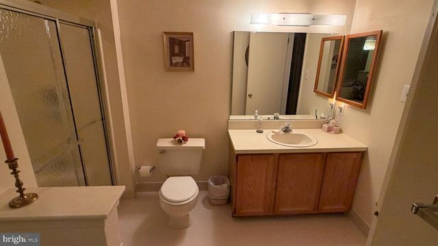 53 ARDSLEY CT, Newtown, PA 18940