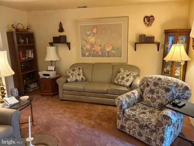53 ARDSLEY CT, Newtown, PA 18940