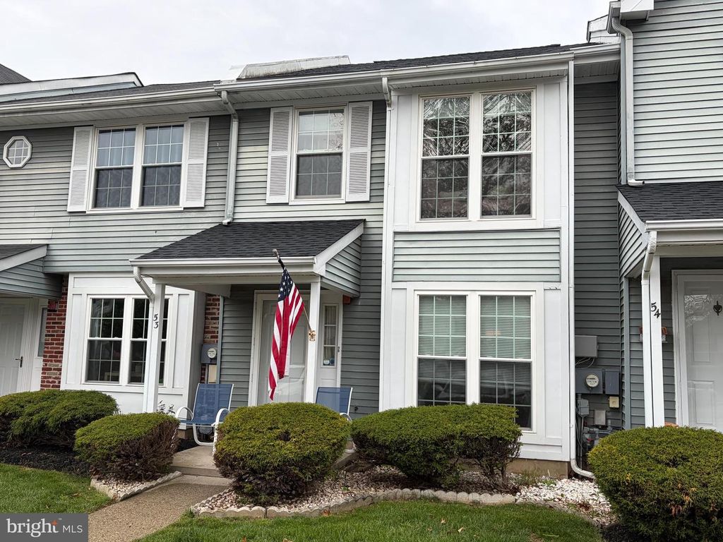 53 ARDSLEY CT, Newtown, PA 18940