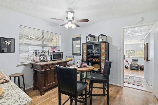 701 OAKLAND HILLS LN, Kerrville, TX 78028