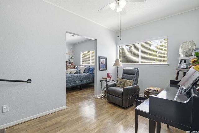 701 OAKLAND HILLS LN, Kerrville, TX 78028