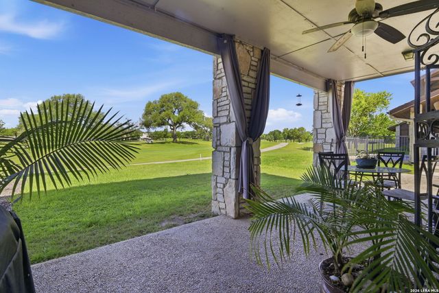 701 OAKLAND HILLS LN, Kerrville, TX 78028