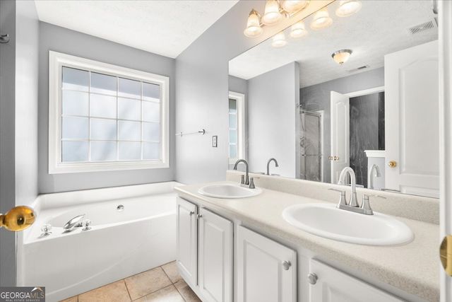 1022 Miss Amber Way, Locust Grove, GA 30248