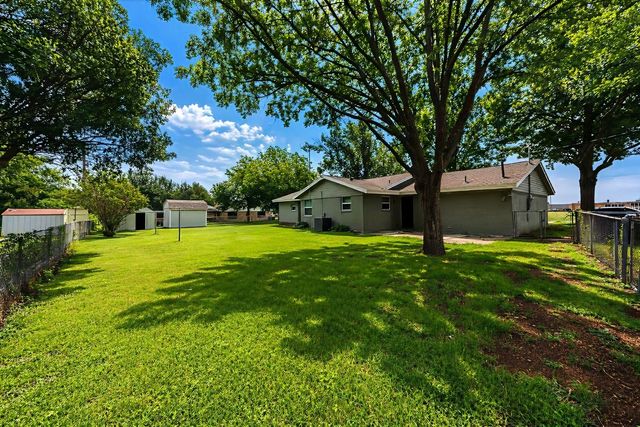 504 Pecan Street, Crowley, TX 76036