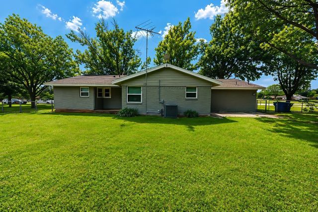 504 Pecan Street, Crowley, TX 76036