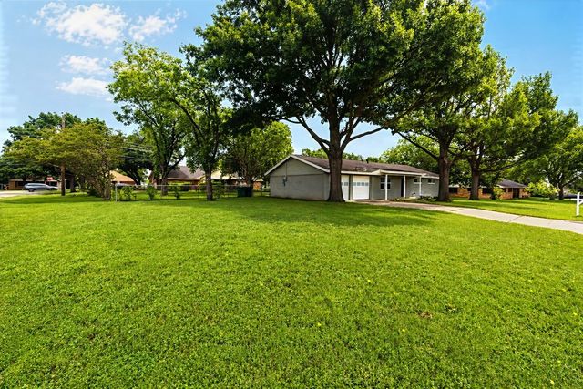 504 Pecan Street, Crowley, TX 76036