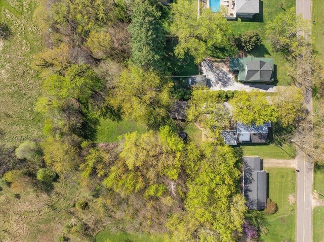 12865 Flynn Road, Sawyer, MI 49125