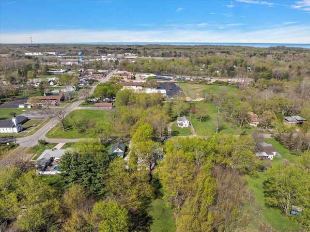 12865 Flynn Road, Sawyer, MI 49125
