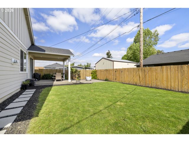 840 2ND St, Gervais, OR 97026