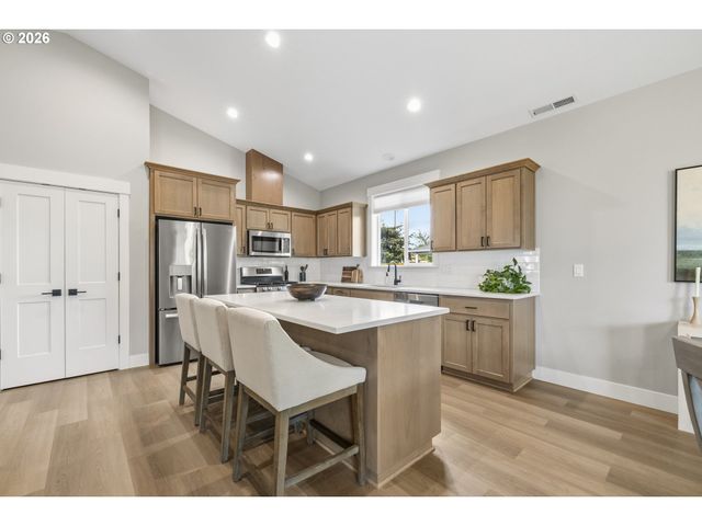 840 2ND St, Gervais, OR 97026