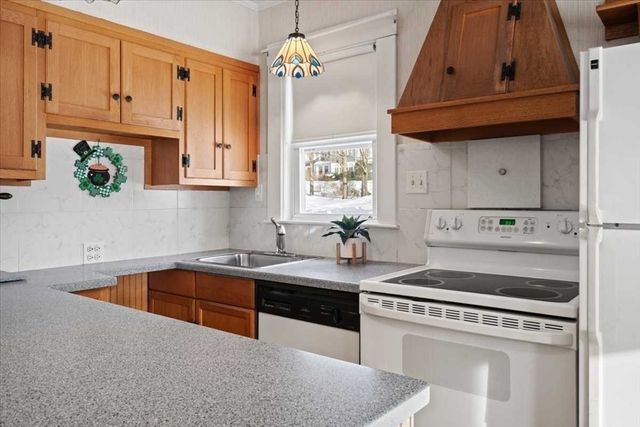 63 Walnut Street, Holden, MA 01520