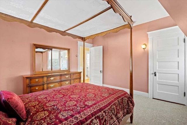 63 Walnut Street, Holden, MA 01520