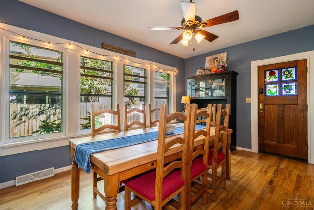 204 W Schantz Avenue, Oakwood, OH 45409