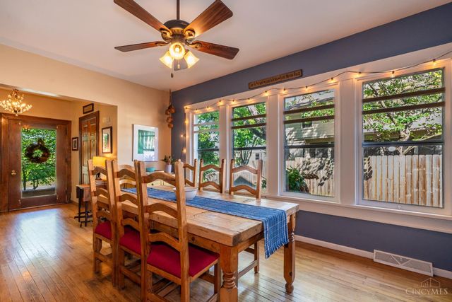 204 W Schantz Avenue, Oakwood, OH 45409