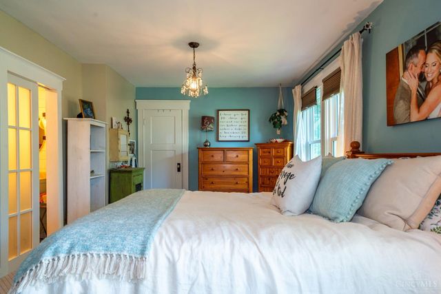 204 W Schantz Avenue, Oakwood, OH 45409