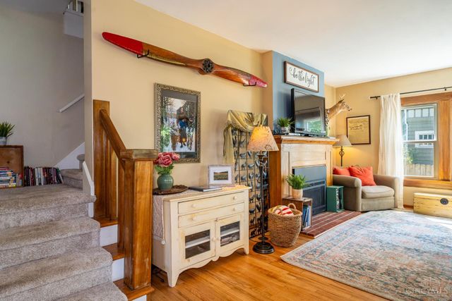 204 W Schantz Avenue, Oakwood, OH 45409