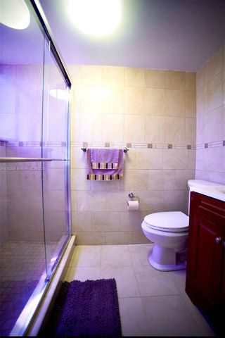 1380 W 41st St 101, Hialeah, FL 33012