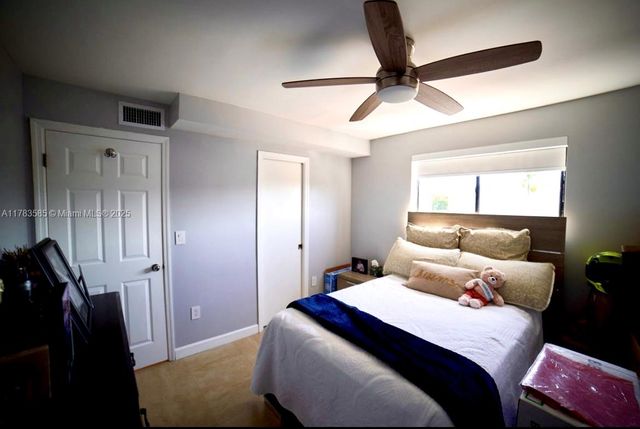 1380 W 41st St 101, Hialeah, FL 33012