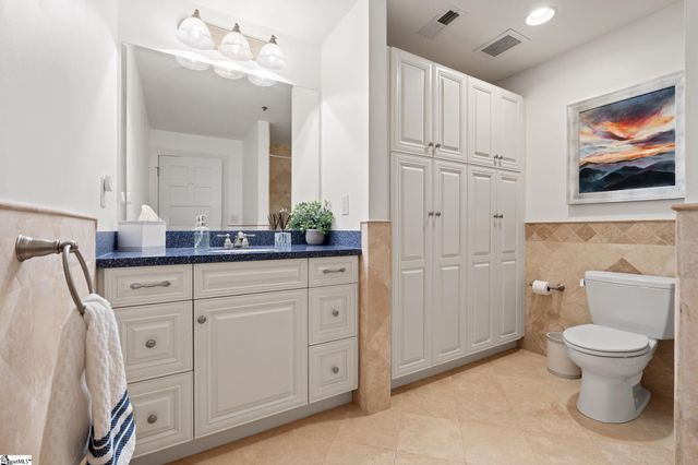 325 Hampton Avenue Unit 101, Greenville, SC 29601