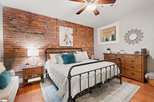 325 Hampton Avenue Unit 101, Greenville, SC 29601