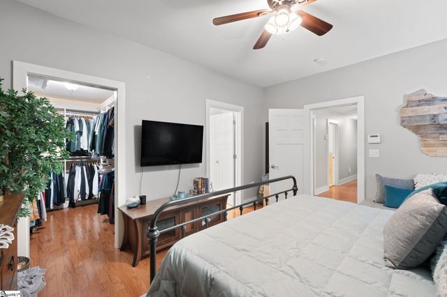 325 Hampton Avenue Unit 101, Greenville, SC 29601