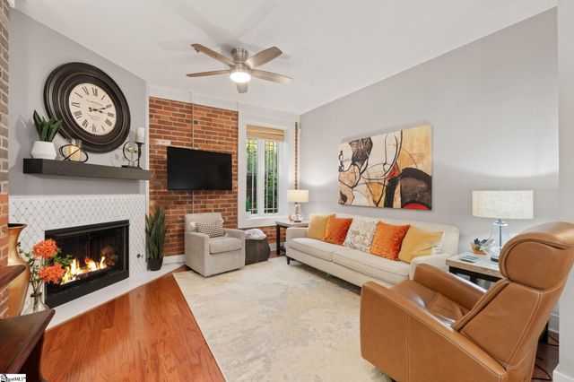 325 Hampton Avenue Unit 101, Greenville, SC 29601