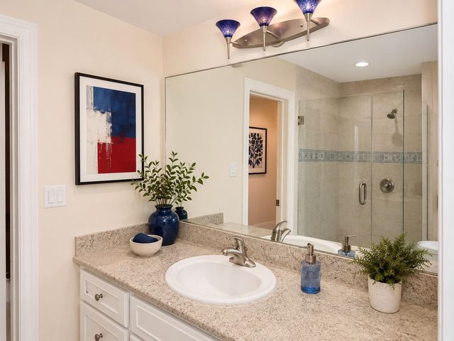 4910 Imogene Street, Houston, TX 77096