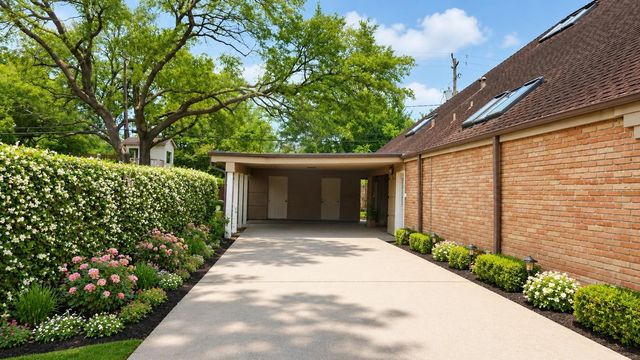 4910 Imogene Street, Houston, TX 77096